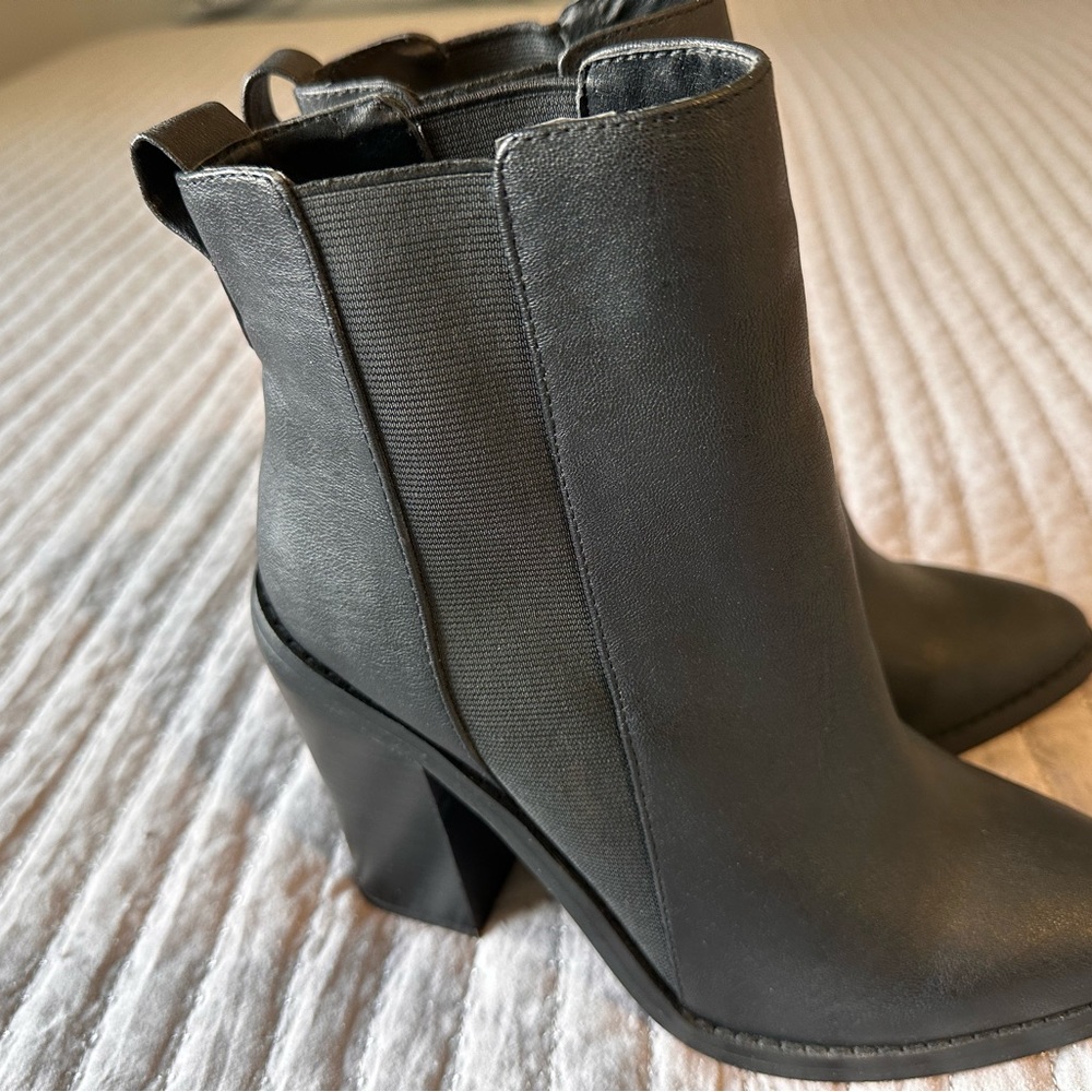 Steve Madden booties